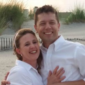 tom-and-stacey-300x300.jpg