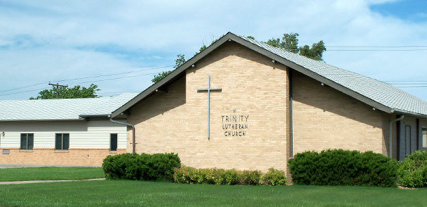 trinity_lutheran_church_-_chamberlain_sd.jpg