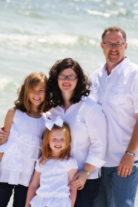 Pastor Roger and Mary Goen and their 2 daughters 