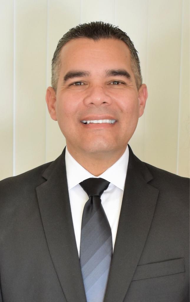 Senior Pastor Bernardo Rivera